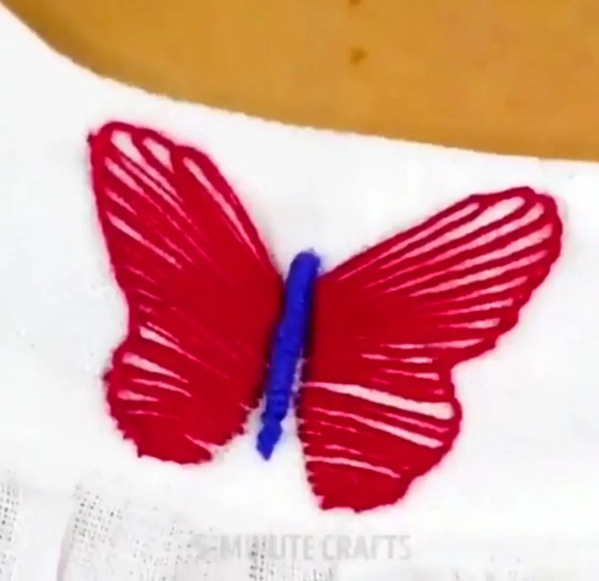 خلاقیت در نخ و سوزن