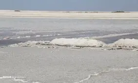 اگر به دریاچه نمک قم، آب تزریق نمی‌شد، تهران هم هوایی مثل اهواز داشت+ویدئو