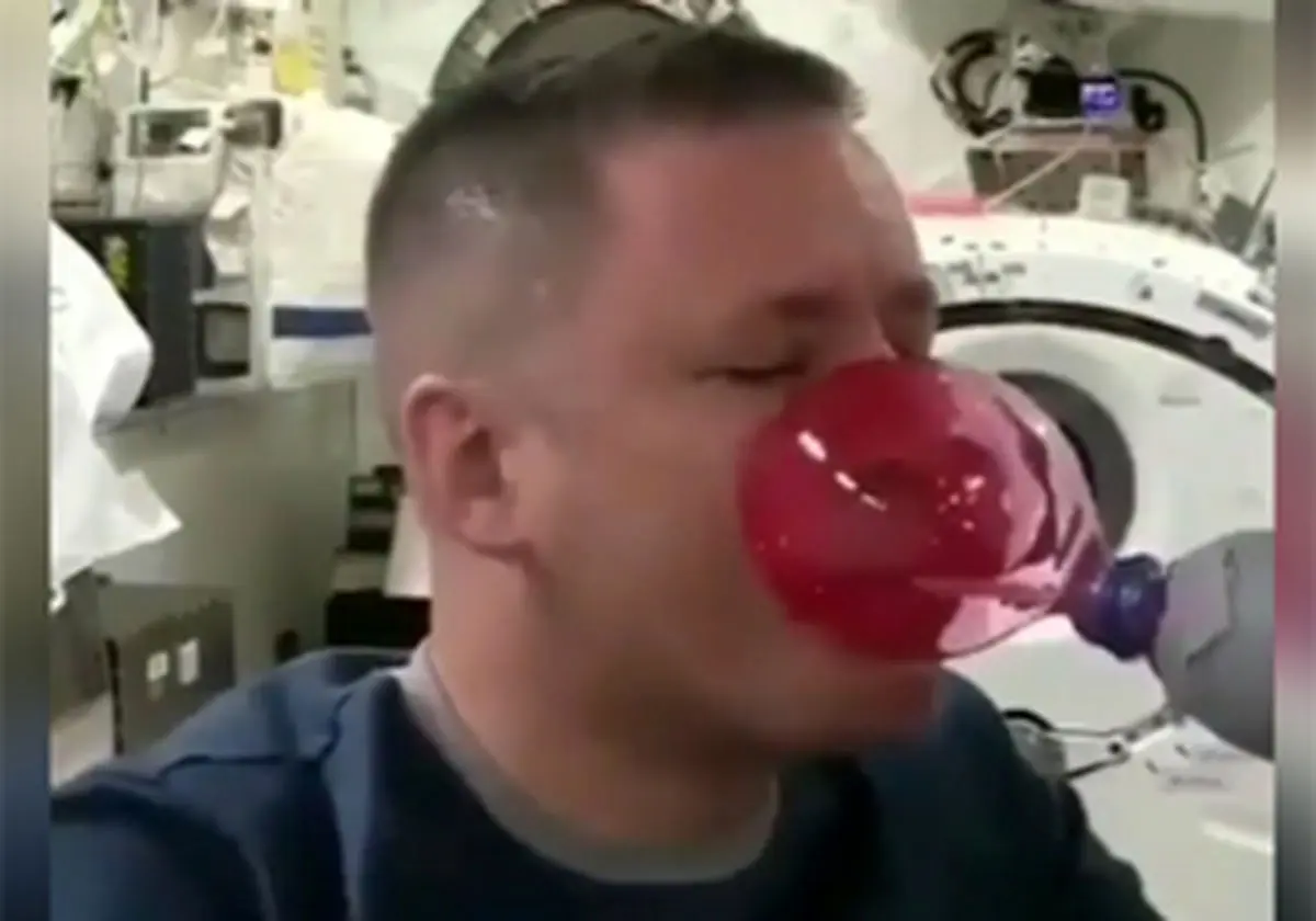 زندگی جذاب فضانوردان در نبود جاذبه + فیلم