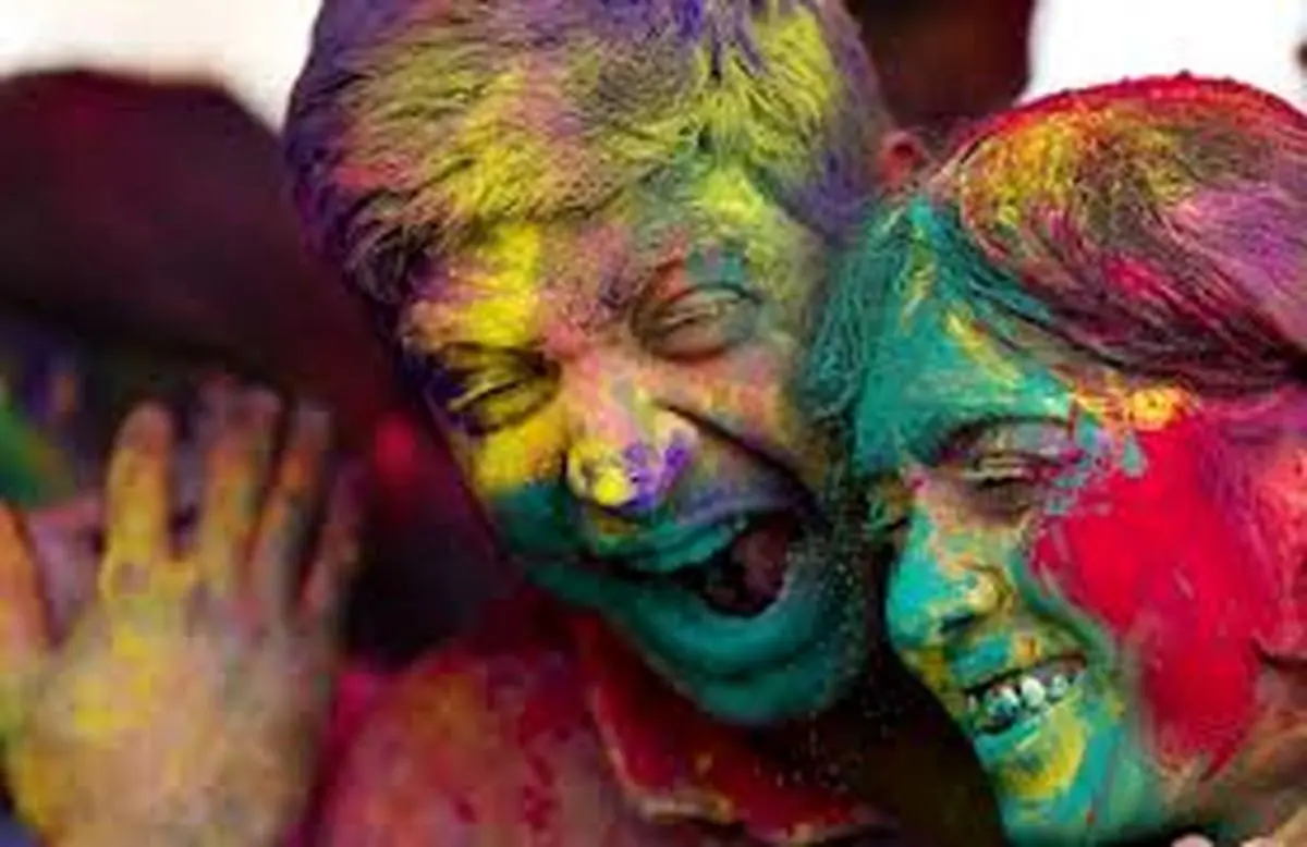 خنده هندی‌ها در میان طوفان + فیلم