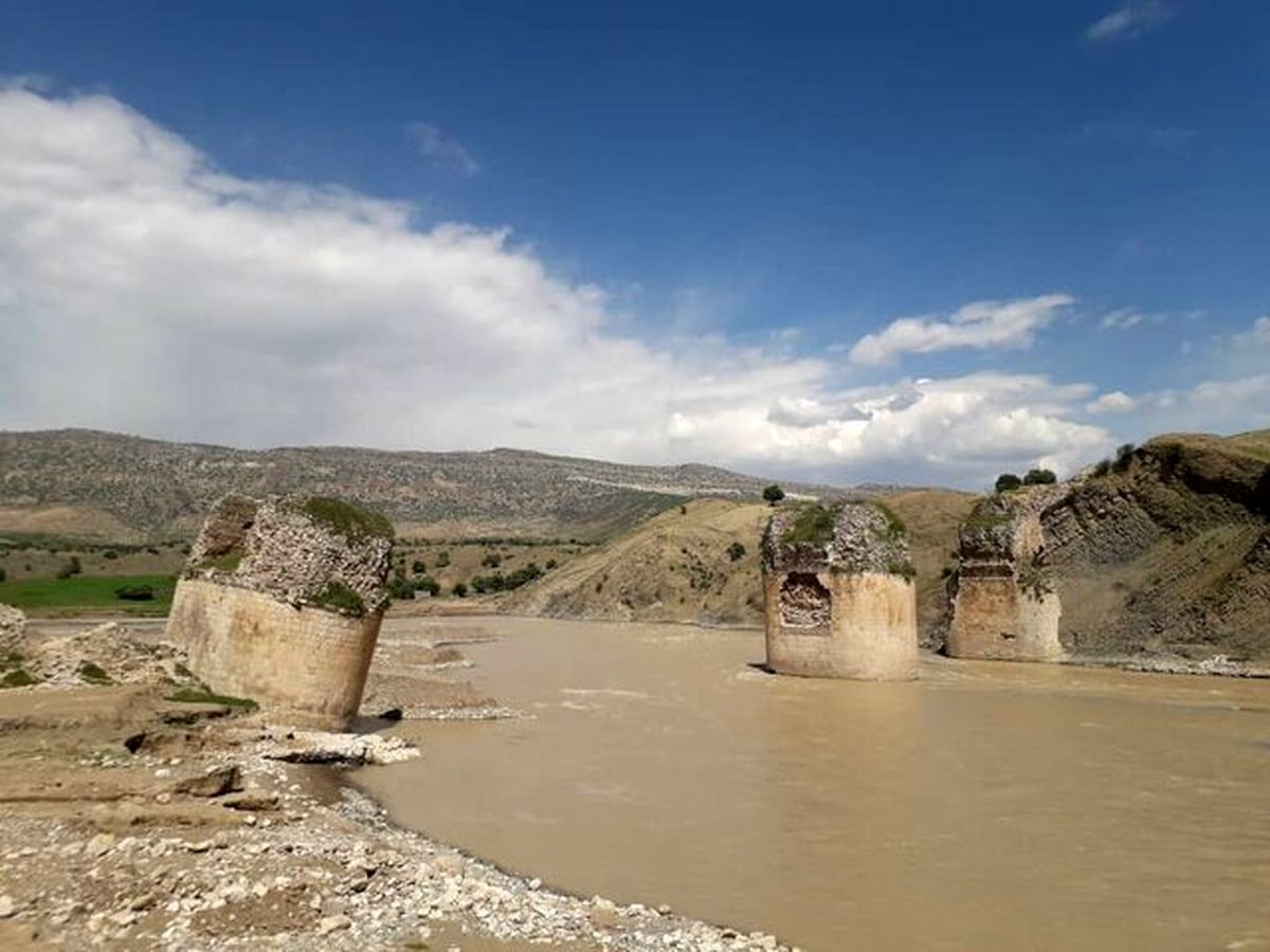 لرستان بارانی میشود / احتمال خسارت به بخشهای تاسیساتی استان