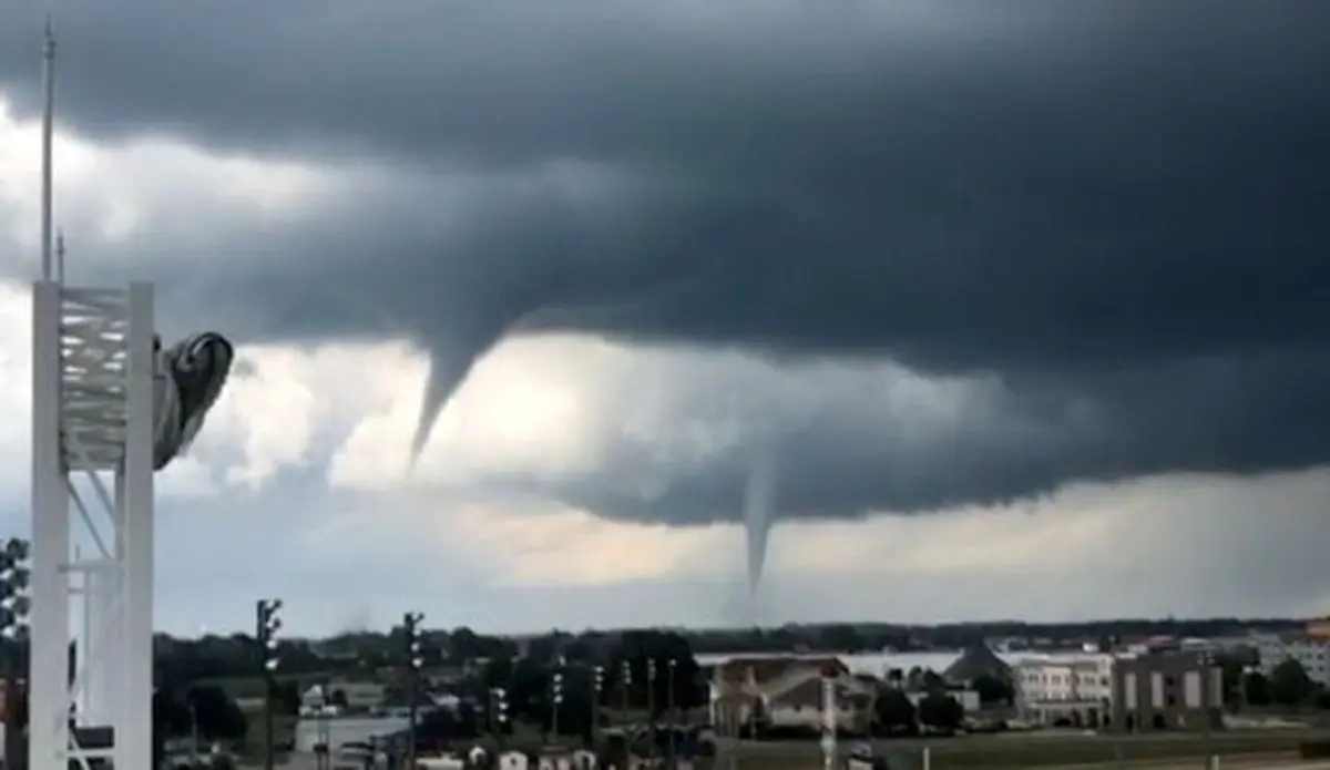 خسارت گردباد به 35 خانه در گرمی اردبیل