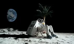 ماجرای عجیب ثروتمند شدن یک مرد با فروش ماه