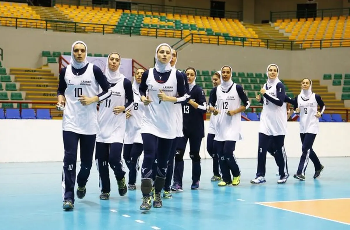 لباس بانوان والیبالیست تغییر کرد