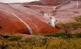 تصاویری دیدنی از آبشاری تماشایی در استرالیا