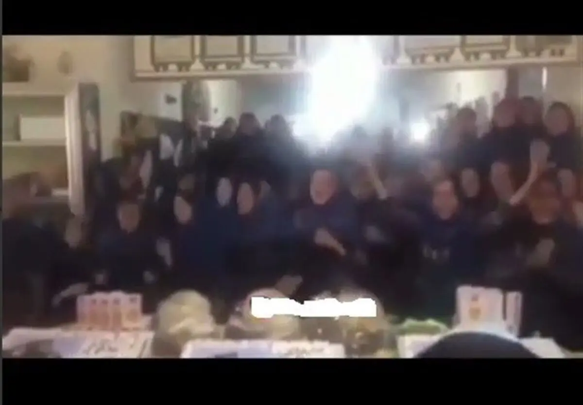 وقتی الفاظ رکیک جنسی به‌ اسم "نشاط" به خورد دانش‌آموزان داده می‌شود