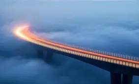 عکس نشنال جئوگرافیک؛ ترافیک در میان ابر‌ها