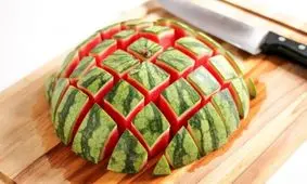 فیلم / خلاقیت های جذاب در تکه کردن هندوانه