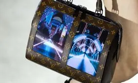 تولید کیف دستی‌هایی با نمایشگر