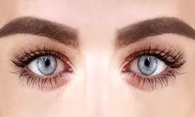 این محلول طبیعی مژه و ابروهای تان را چند برابر می کنند!!