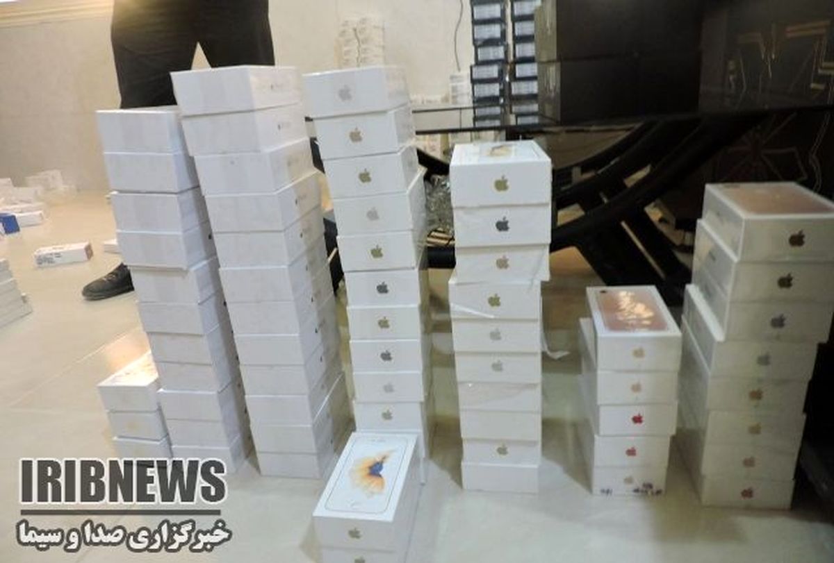 کشف 77 دستگاه گوشی تلفن همراه قاچاق در زرین آباد