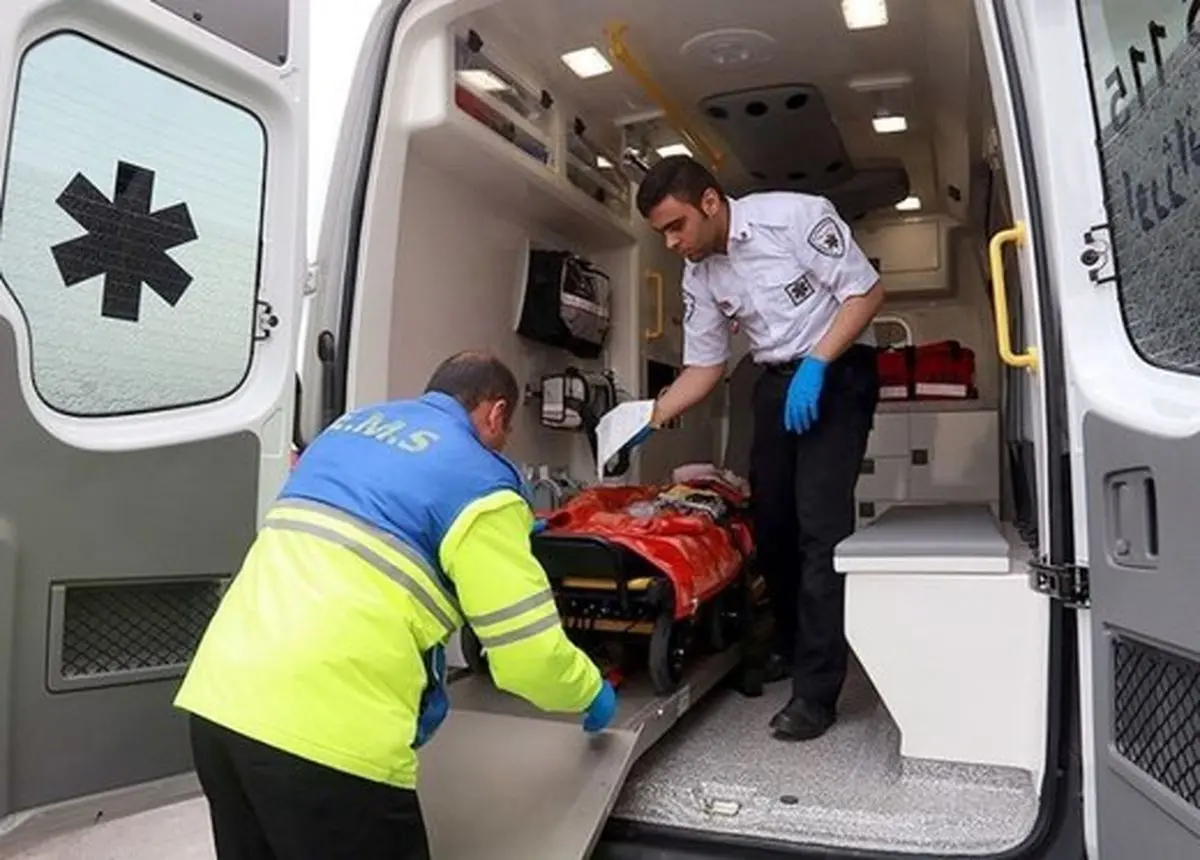 ۱۲دانش‌آموز در دو حادثه رانندگی مصدوم شدند