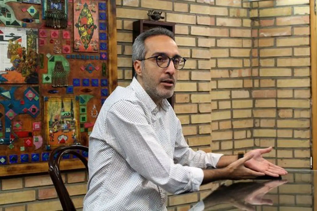 امیرمهدی ژوله: مثل آن سلبریتی نیستم که به هوادارانم بگویم بع‌بع کنند