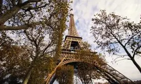 میدانید برج ایفل در ابتدا چه رنگی بوده است ؟