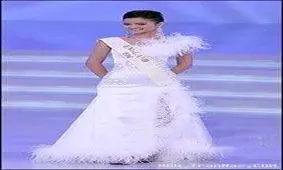 عکس های دختر افغانی که ملکه زیبایی انگلیس شد