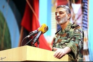 تاکید سرلشکر موسوی بر تحول کیفی در گزینش ارتش/ کارکنان ارتش آماده فداکاری در راه آرمانها هستند