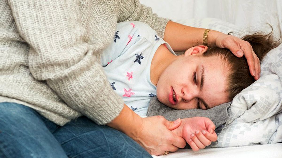علت تشنج چیست و چگونه اتفاق میافتد؟