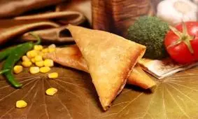 برای شام امشب تان سمبوسه سبزیجات درست کنید