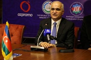 جمهوری آذربایجان از آذربایجان غربی تراکتور می‌خرد