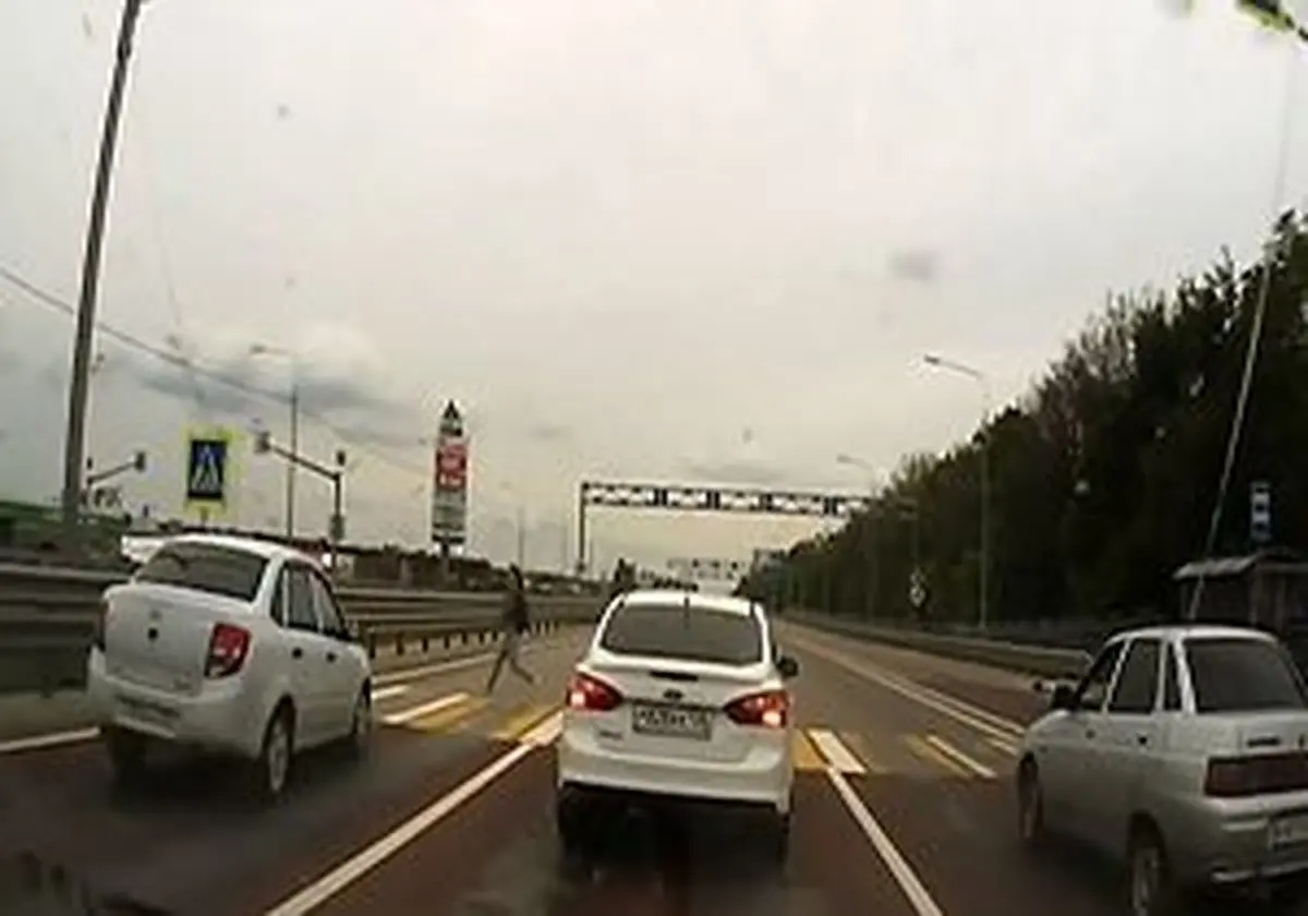 به کما رفتن دختر نوجوان پس از تصادف شدید + فیلم