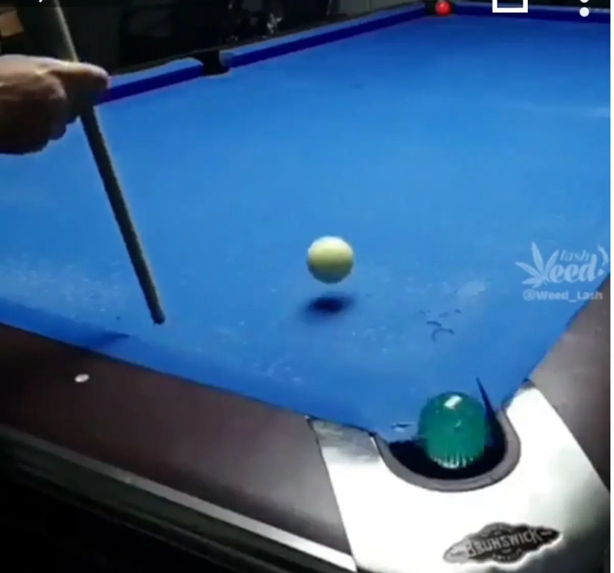 بیلیارد باز حرفه ای