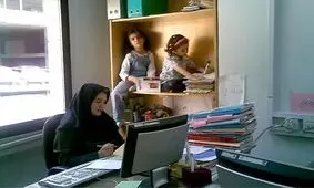 فرزندان مادران شاغل انسان‌های شادتر و موفق‌تری می‌شوند