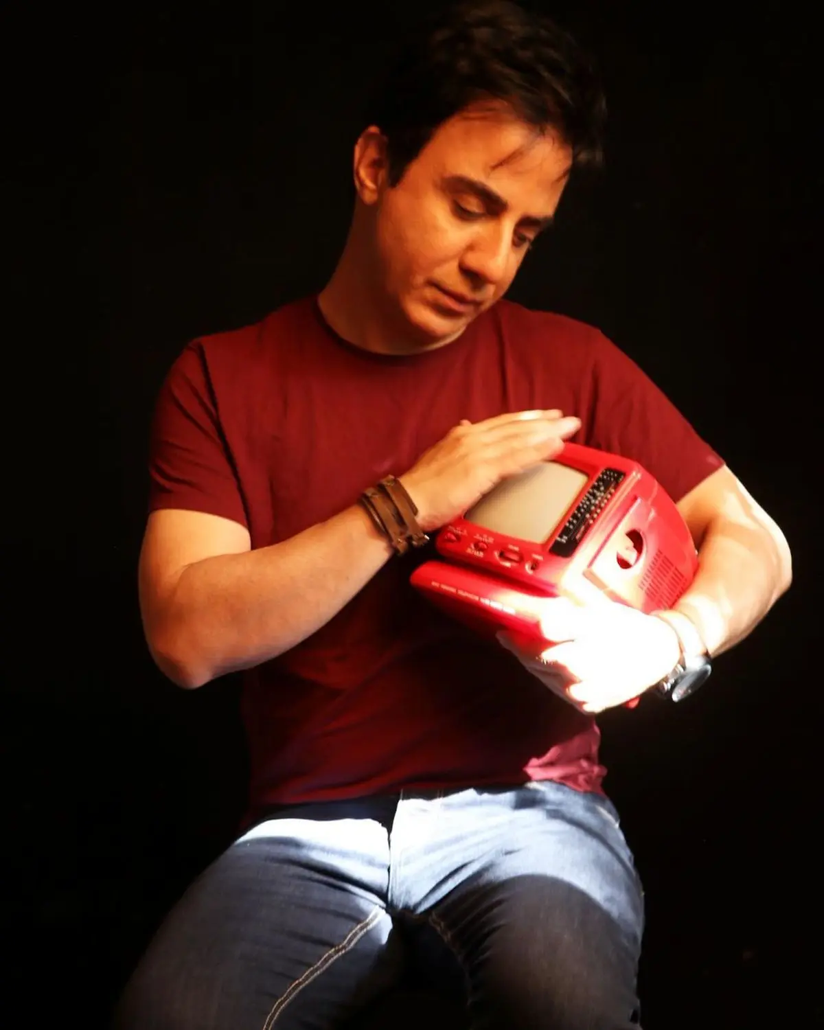 عموپورنگ و جعبه جادویی که آرزوهایش را برآورده کرد