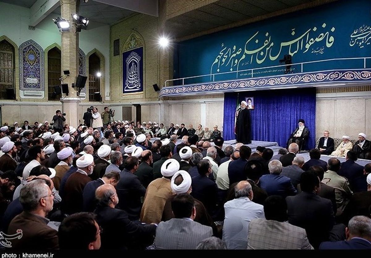 شرح حدیث نقش بسته بر حسینیه امام خمینی در دیدار مسئولان با رهبری