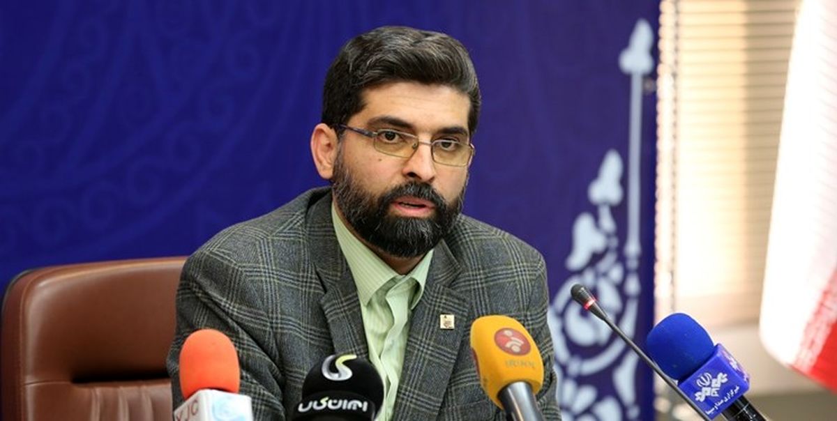 ۱۵۰ هزار دستگاه خودرو ناقص در پارکینگ خودروسازان خاک میخورد