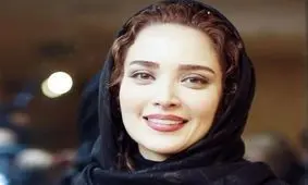 ست کردن خاص خانم بازیگر با دستکش و کیف و پالتو+عکس