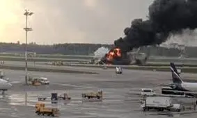 تصاویر جدیدی از فرود اضطراری هواپیمای سوخو روسیه