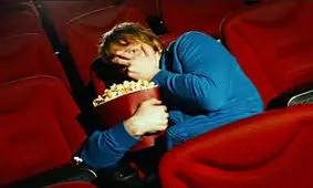 فیلم ترسناک ببینید، چاق می‌شوید