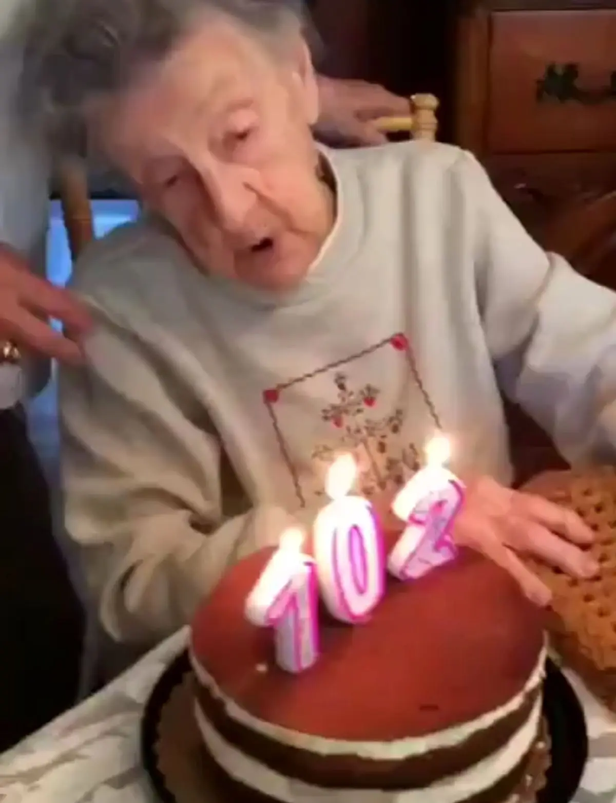 تولد ۱۰۲ سالگی برایتان آرزومندیم