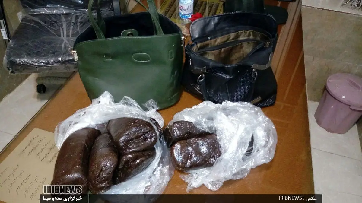 جاسازی تریاک در کیف زنانه در سمیرم