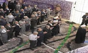 کدام اصولگرایان پشت سر روحانی نماز خواندند؟