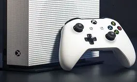 ایکس باکس بدون دیسک درایو گران‌تر از ایکس باکس معمولی