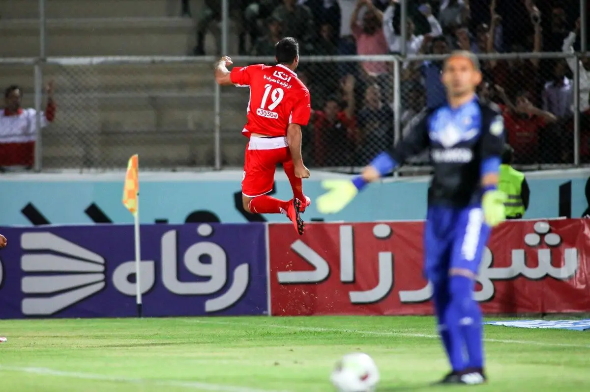 سرخ مثل جام قهرمانی/پرسپولیس هتریک کرد