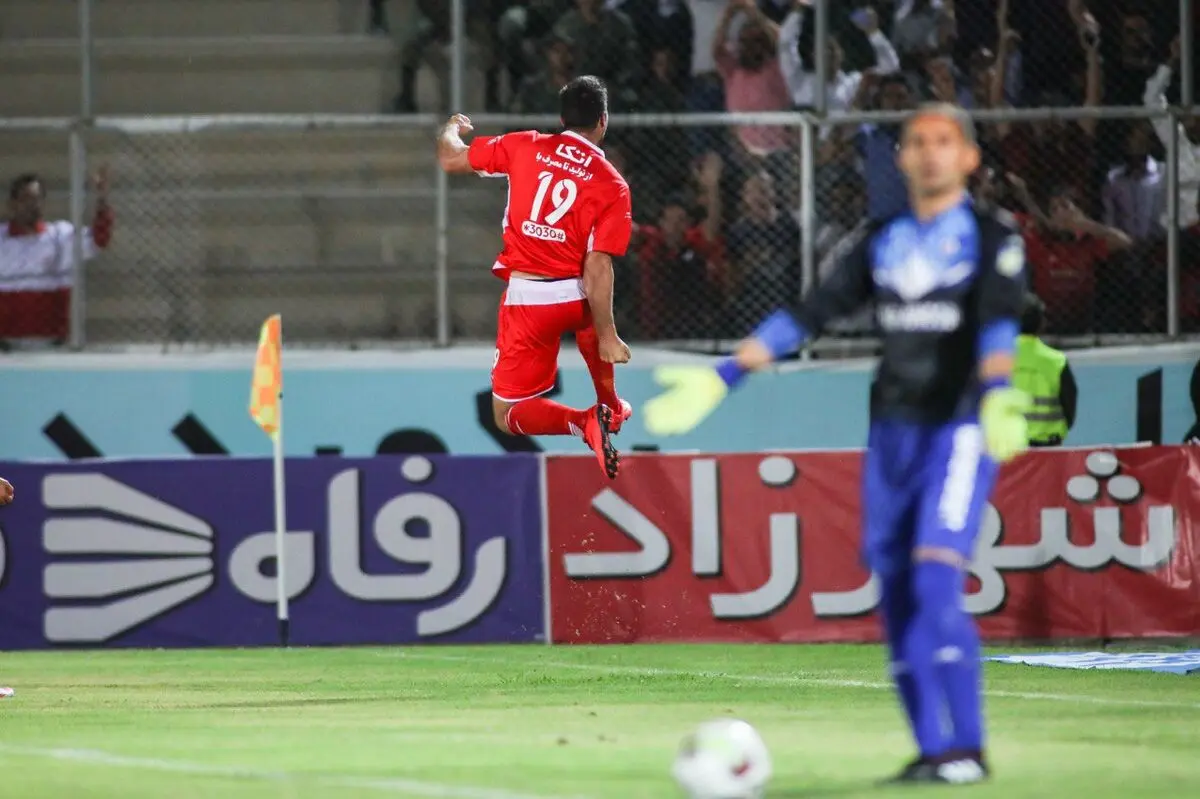 سرخ مثل جام قهرمانی/پرسپولیس هتریک کرد