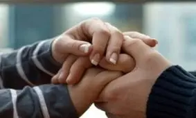 آغوش همسر و تاثیر روانشناختی آن بر فرد و کیفیت رابطه