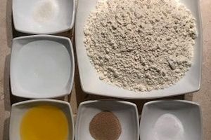 طرز تهیه خمیر پیتزای فوری