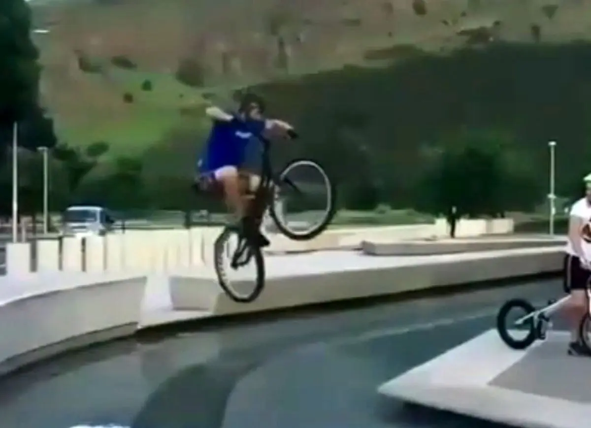 پرش 5 متری با دوچرخه