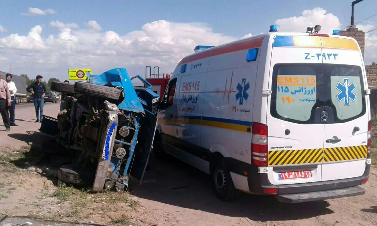 حادثه رانندگی در بستان آباد با 4 مصدوم