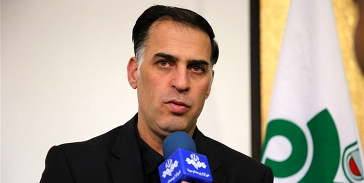 آذری: سه بازیکن سرباز ذوب‌آهن از تراکتورسازی به اصفهان باز می‌گردند