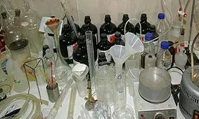 2 لابراتوار تولید و یک باند توزیع شیشه در مشهد و گلبهار کشف شد