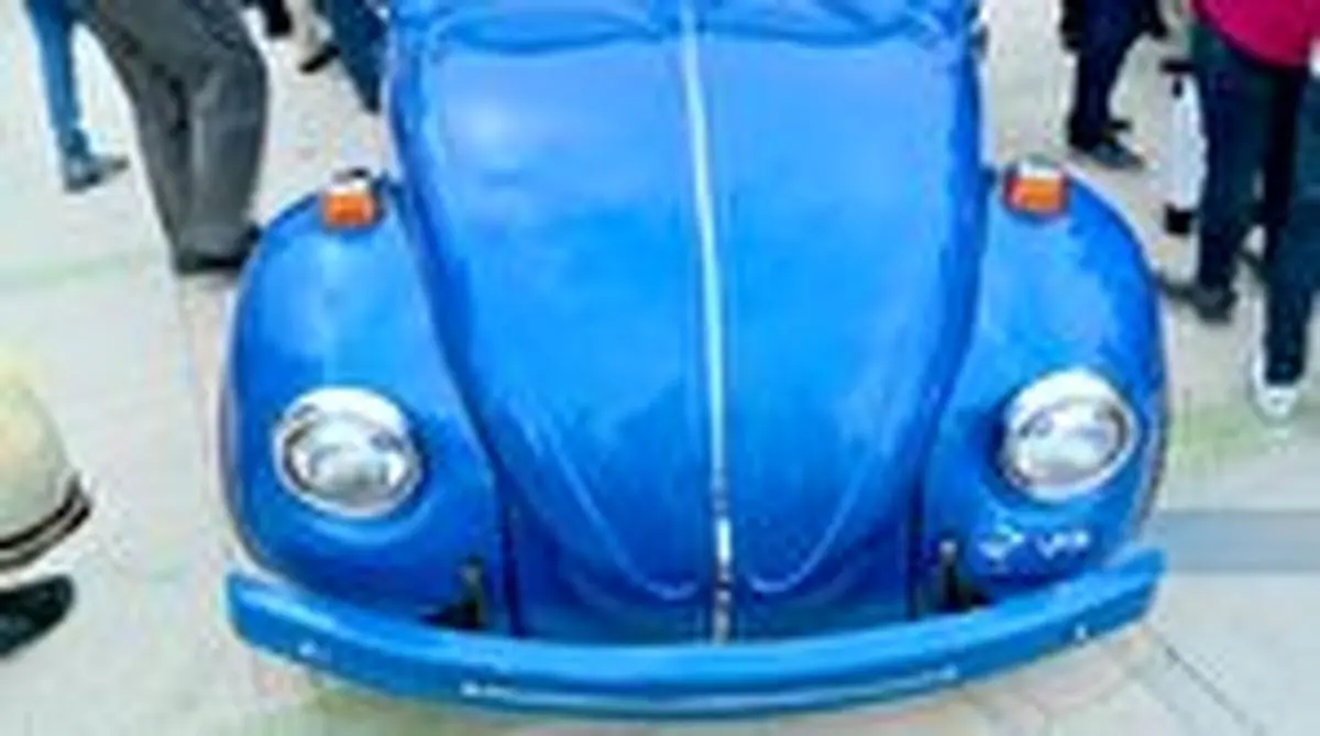 گردهمایی بزرگ خودرو‌های فولکس در شیراز + فیلم