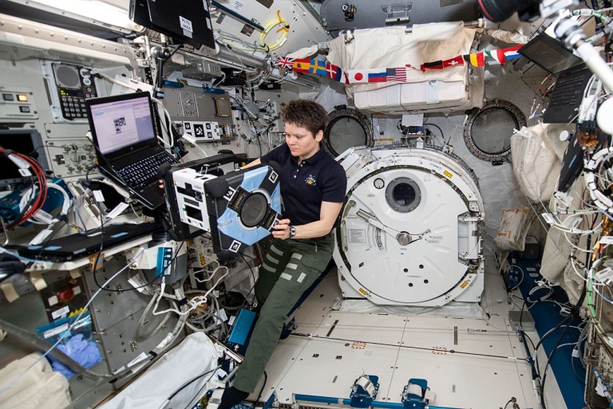 آزمایش خدمتکاران رباتیک در ایستگاه فضایی