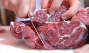 قیمت گوشت قرمز کاهش می یابد