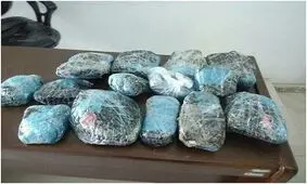 کشف ۱۰۰ کیلوگرم تریاک در داخل یک دستگاه تریلی/ ۲ نفر دستگیر شدند