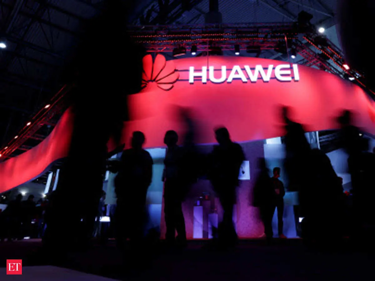 گوگل برخی فعالیت های هوآوی را محدود کرد