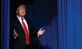 پشت پرده رابطه " ترامپ " و " مربع ب " برای حمله به ایران/ سخنگوی اسبق کمیسیون امنیت ملی مجلس : حمله به ایران مرگ سیاسی ترامپ را رقم می‎زند